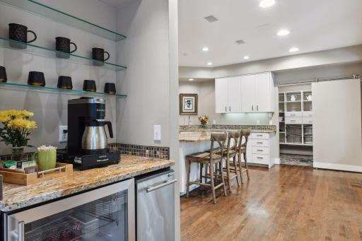 480 Deborah Drive, Maple Plain, MN 55359