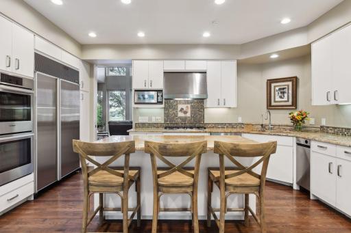 480 Deborah Drive, Maple Plain, MN 55359