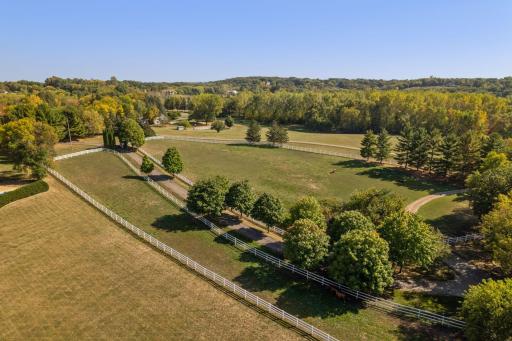 480 Deborah Drive, Maple Plain, MN 55359
