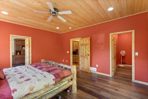 20529 Round Lake Rd-31.jpg