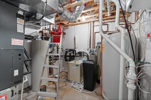 20529 Round Lake Rd-42.jpg