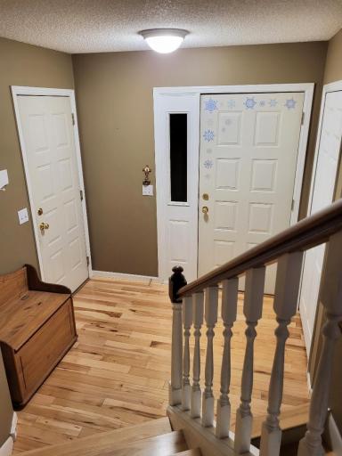 Photo for 4936 Campanaro Lane, White Bear Lake, MN 55110 - Listing #6267015 Inviting entry way with a beautiful hickory wood floor!