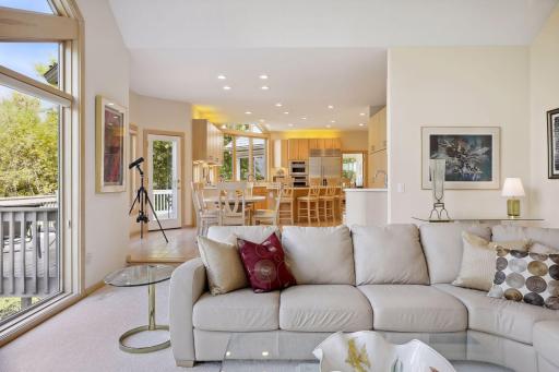 7640 Crimson Bay Road, Chaska, MN 55318