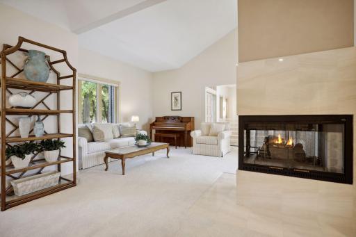 7640 Crimson Bay Road, Chaska, MN 55318