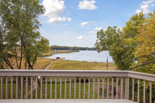7640 Crimson Bay Road, Chaska, MN 55318