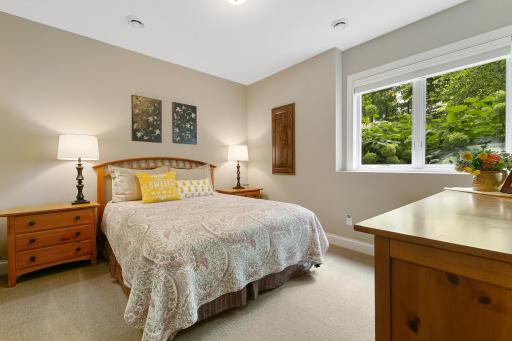 4834 Timber Ridge Circle, Minnetonka, MN 55345