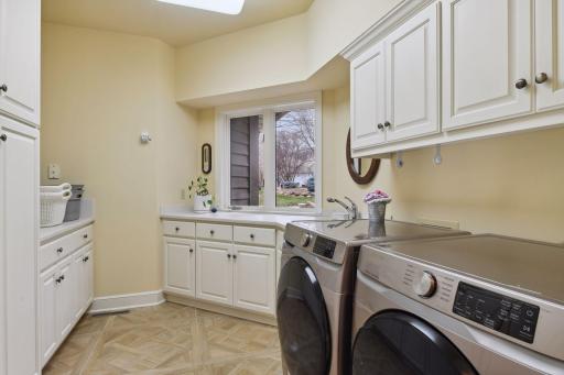 28005 Boulder Bridge Drive, Excelsior, MN 55331