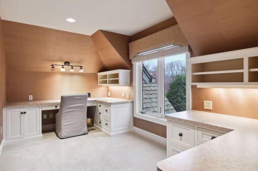 28005 Boulder Bridge Drive, Excelsior, MN 55331