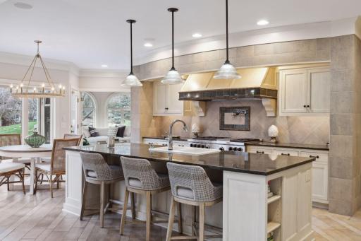 28005 Boulder Bridge Drive, Excelsior, MN 55331