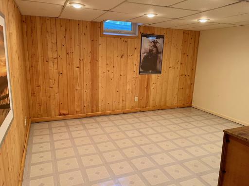 Cabin-like feel in the family room