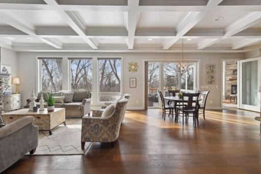 11024 Aquila Bluffs Circle, Bloomington, MN 55438