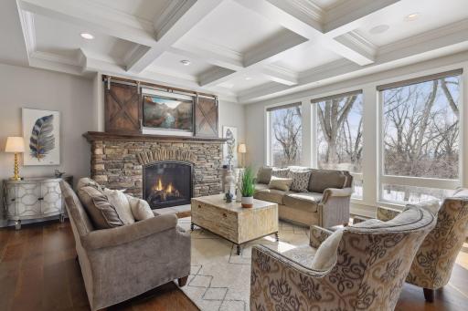 11024 Aquila Bluffs Circle, Bloomington, MN 55438