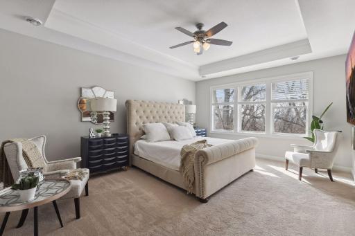 11024 Aquila Bluffs Circle, Bloomington, MN 55438