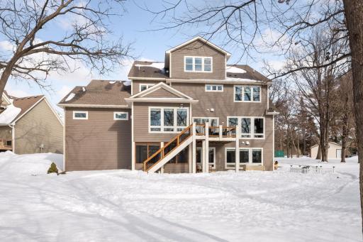11024 Aquila Bluffs Circle, Bloomington, MN 55438