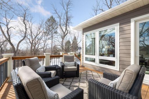 11024 Aquila Bluffs Circle, Bloomington, MN 55438