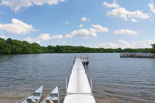 11024 Aquila Bluffs Circle, Bloomington, MN 55438