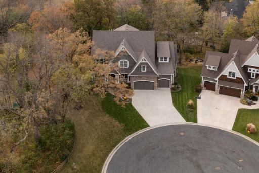 11024 Aquila Bluffs Circle, Bloomington, MN 55438