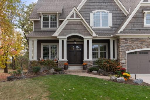 11024 Aquila Bluffs Circle, Bloomington, MN 55438
