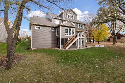 11024 Aquila Bluffs Circle, Bloomington, MN 55438