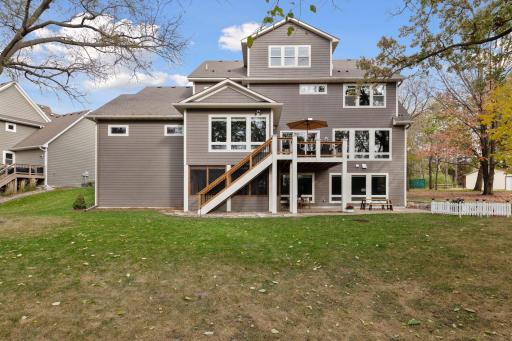 11024 Aquila Bluffs Circle, Bloomington, MN 55438