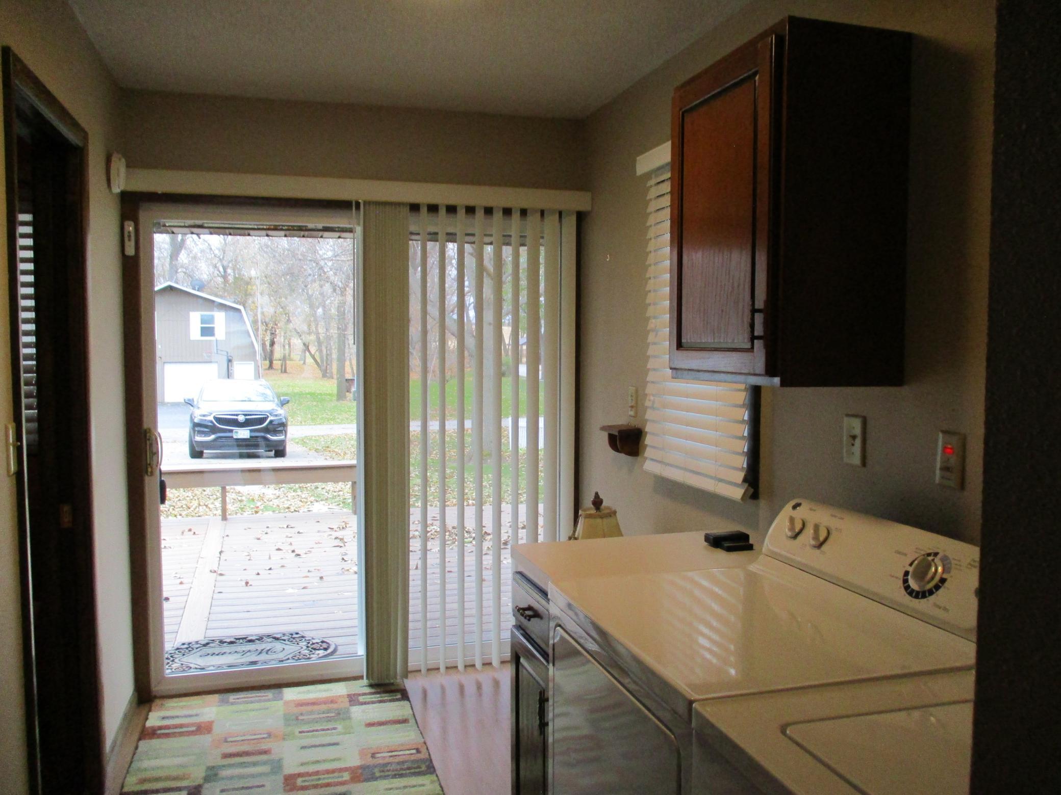 27. Laundry room (2).JPG