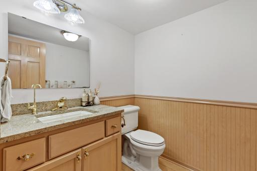 500 Oxford Road, Long Lake, MN 55356