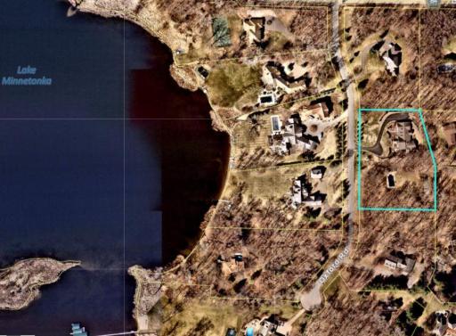 500 Oxford Road, Long Lake, MN 55356