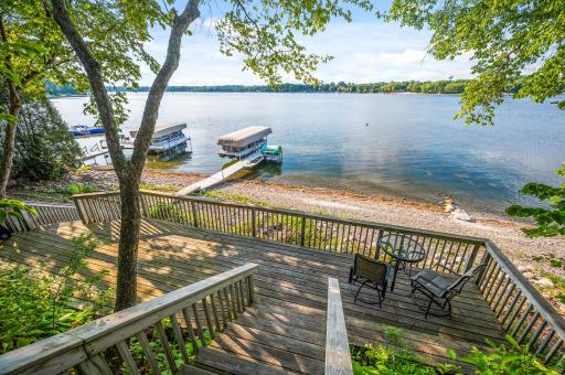 Enjoy the view, the sandy beach or relax on the deck!