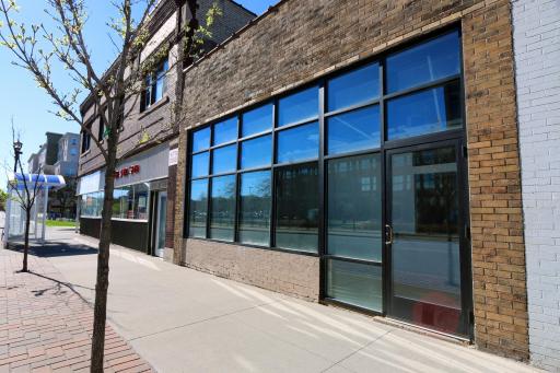 Exterior - 1910 University Ave W & 1912 University Ave W 3.jpg