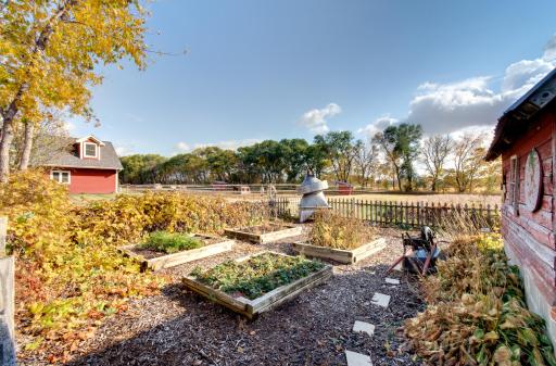11981 Eaken Avenue SE, Delano, MN 55328