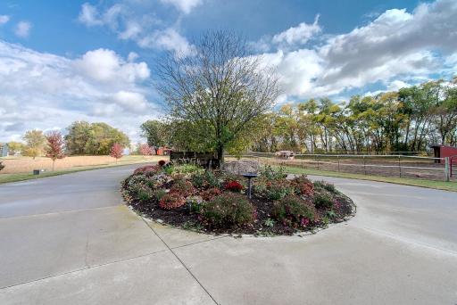 11981 Eaken Avenue SE, Delano, MN 55328