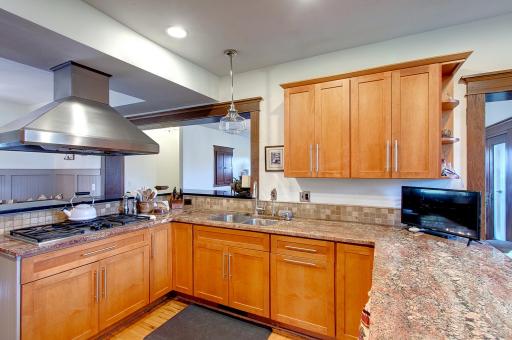 11981 Eaken Avenue SE, Delano, MN 55328
