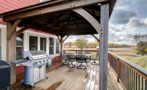11981 Eaken Avenue SE, Delano, MN 55328