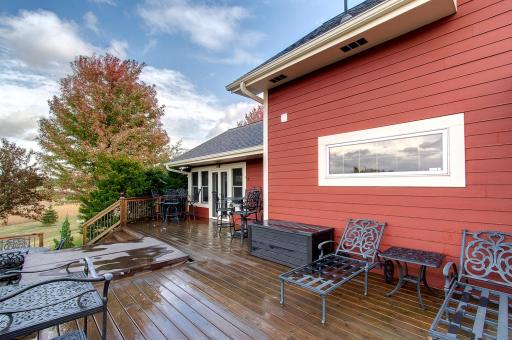 11981 Eaken Avenue SE, Delano, MN 55328