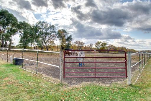 11981 Eaken Avenue SE, Delano, MN 55328