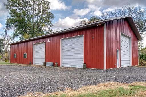 11981 Eaken Avenue SE, Delano, MN 55328