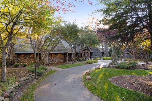 2152 Charlton Road, Sunfish Lake, MN 55118