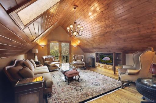 2152 Charlton Road, Sunfish Lake, MN 55118
