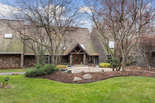 2152 Charlton Road, Sunfish Lake, MN 55118