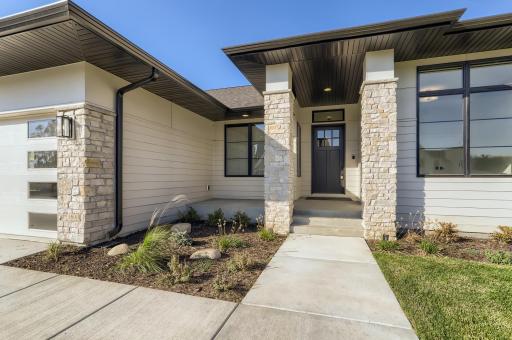 4005 Haven Woods Court, Eagan, MN 55123