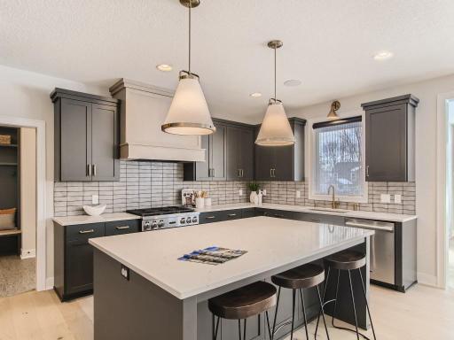 4005 Haven Woods Court, Eagan, MN 55123