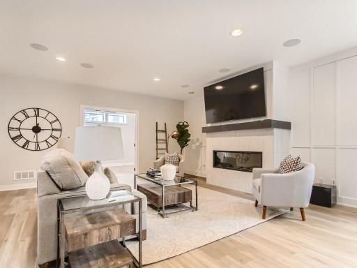 4005 Haven Woods Court, Eagan, MN 55123
