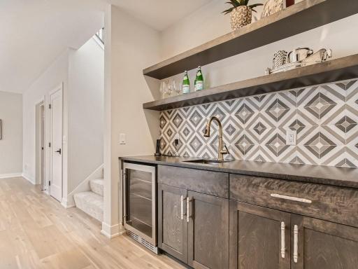 4005 Haven Woods Court, Eagan, MN 55123