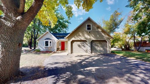 880 Horseshoe Drive, Willmar, MN 56201