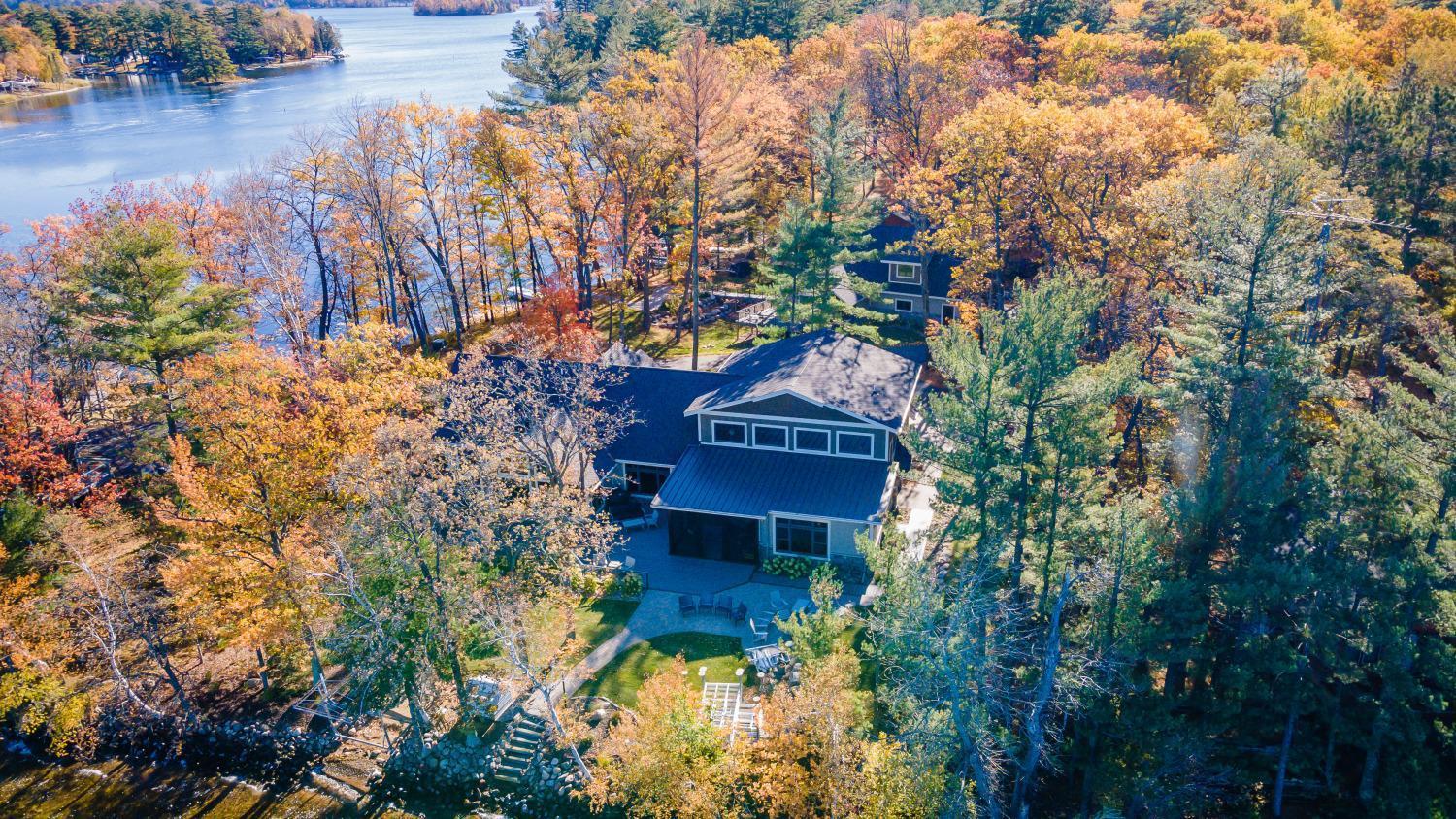 Both houses show like new construction!