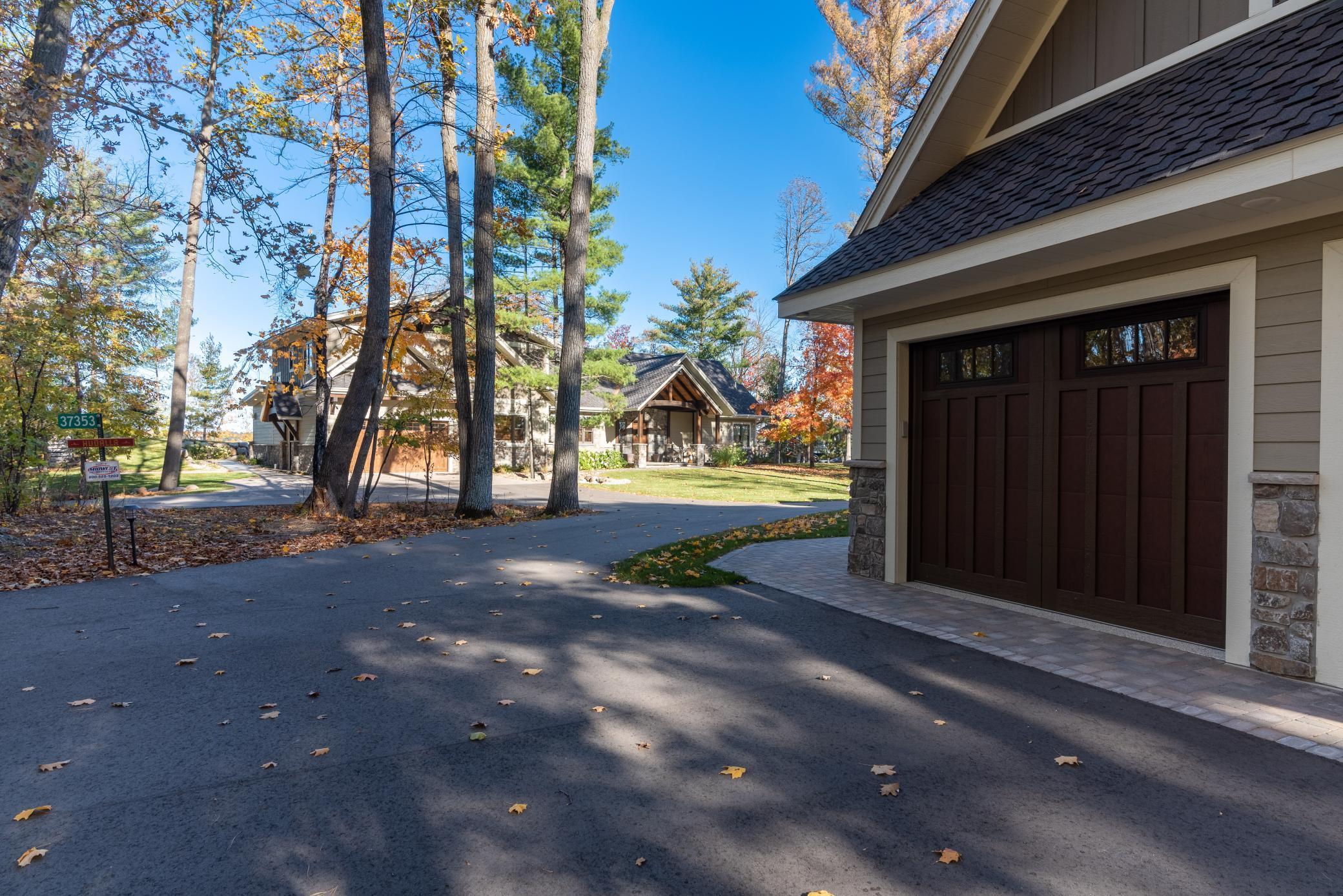 The drive into guest house and main house