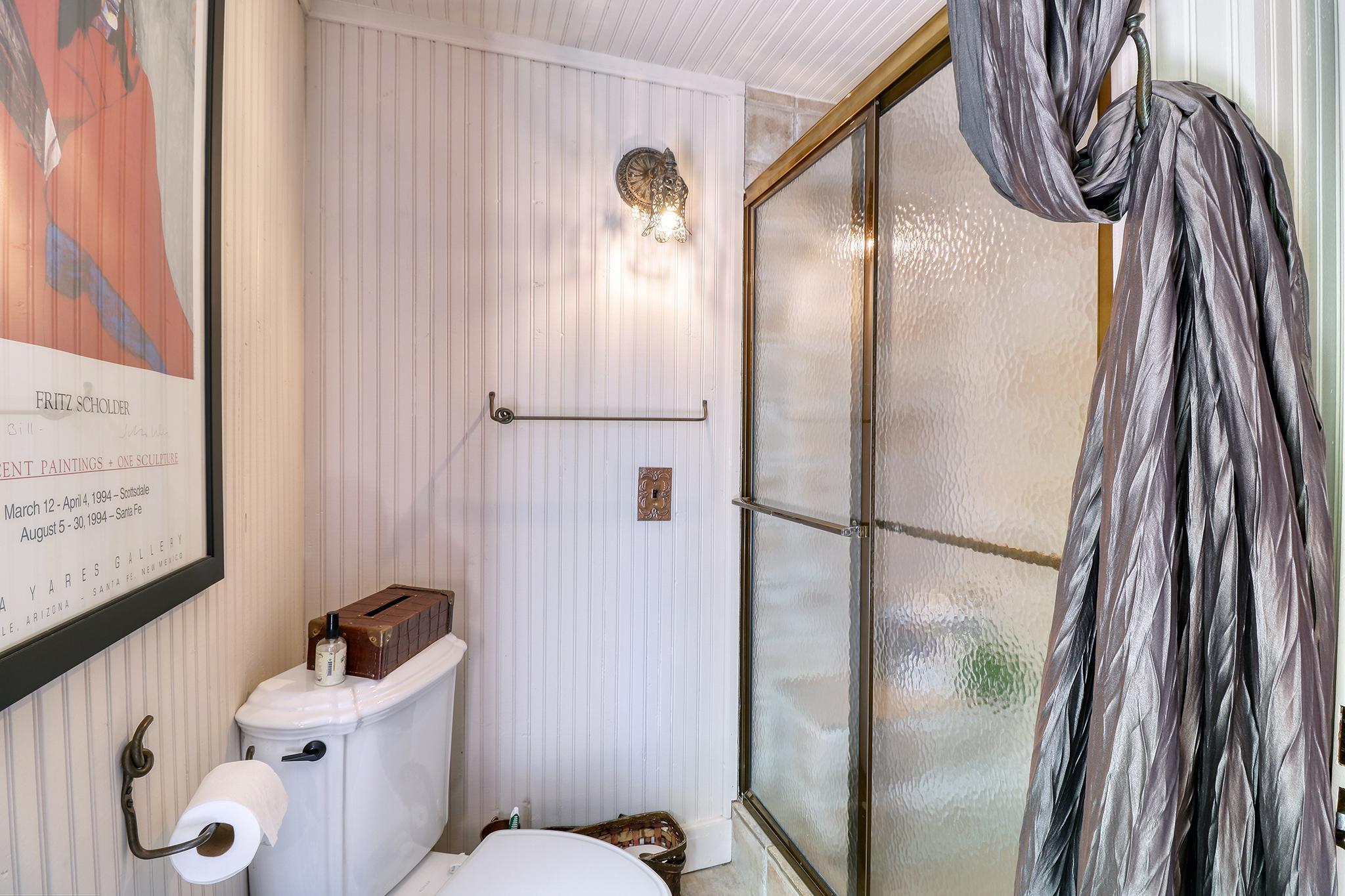 Upstairs Bathroom1_2.jpg