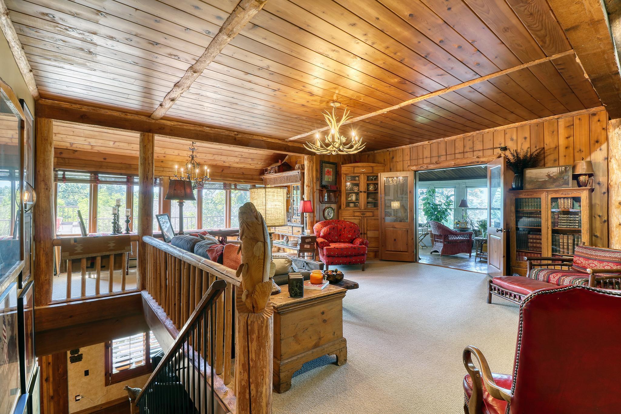 Upstairs Living Area1_.jpg