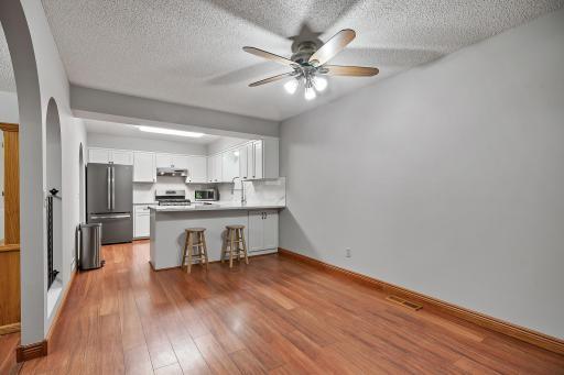 snack bar and eat in kitchen area