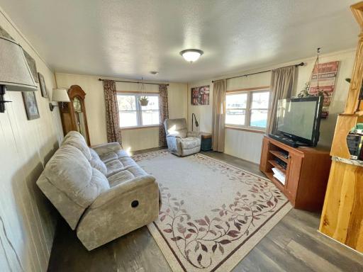 29272 US Highway 14, Lamberton, MN 56152